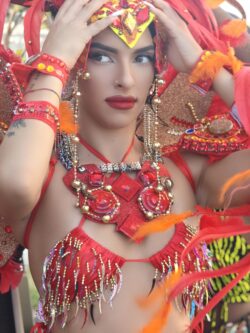 Modelle con i costumi di Linda Carbonari al Palazzo della Civiltà Italiana, EUR Roma: shooting di LC Creative Studio